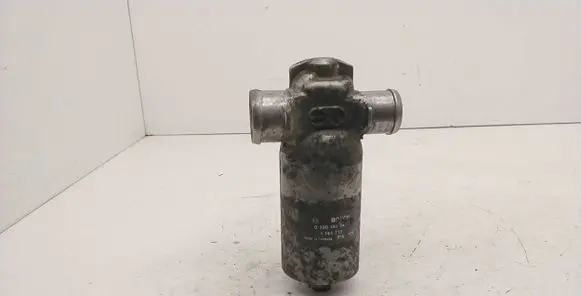 BMW 5 E39 Idle control valve (regulator) 1744713 0280140545