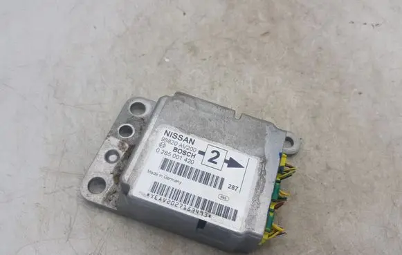 Nissan Primera Airbag control unit/module 98820AV200 0285001420