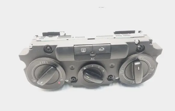 Volkswagen Golf V Climate control unit K1956