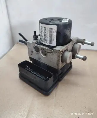 Chrysler Grand Voyager V ABS Pump P68139501AA