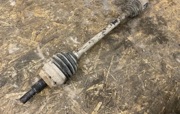 Mercedes-Benz ML W164 Front driveshaft A1643301901