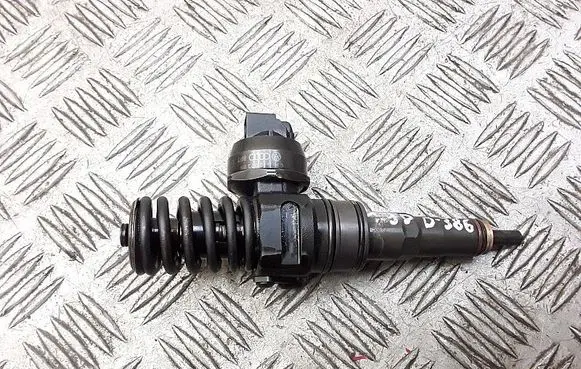 Fuel injector