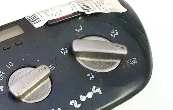 Toyota RAV 4 (XA20) Climate control unit