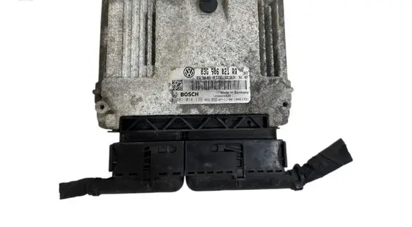 Volkswagen PASSAT B6 Engine control unit/module 03G906021RQ 0281014139