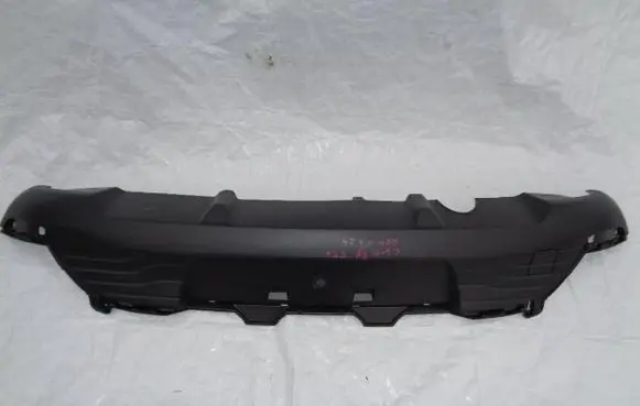Rear bumper trim bar molding