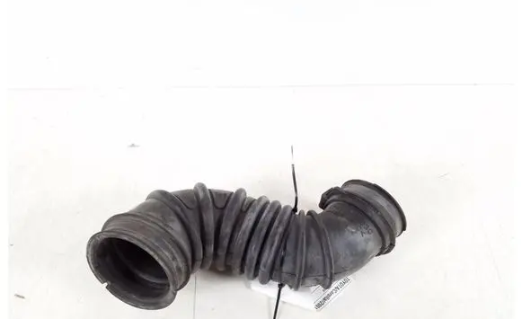 Toyota Corolla E120 E130 Air intake duct part 17881-0D080