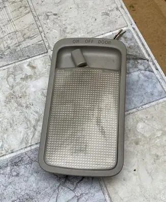 Toyota Avensis Verso Rear seat light