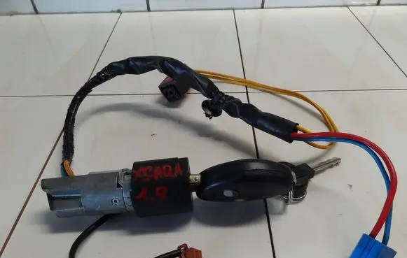 Citroen Xsara Ignition lock 9641551180