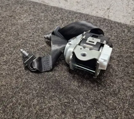 Audi A5 Front seatbelt 8W6857805K
