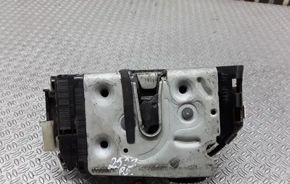 Dodge Caliber Front door lock 04589409AA