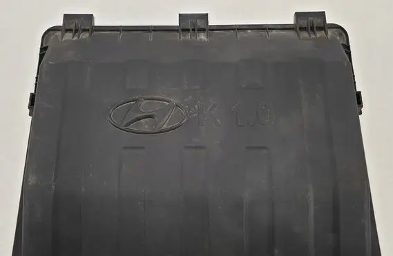 Hyundai i10 Air filter box 28111B9000