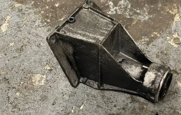 BMW X5 E53 Driveshaft support bearing bracket 7503120 315303 AC40000