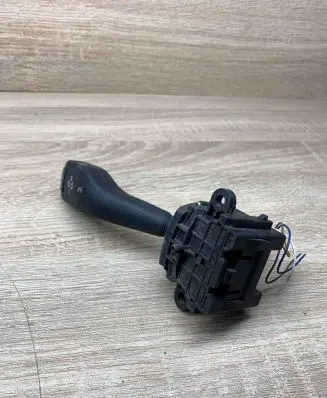 BMW 5 E39 Indicator stalk 8363668