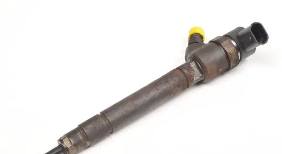 Volvo XC90 Fuel injector 30750283