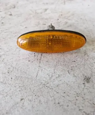 Mazda 626 Front fender indicator light 0464120