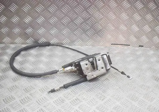 Maserati Quattroporte Front door lock 68195787AA 670003103