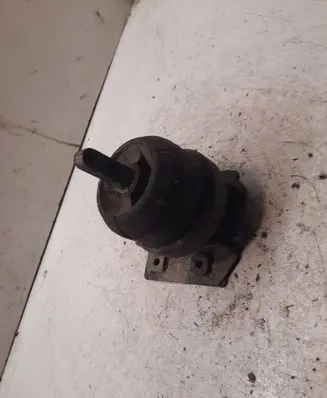 Ford Galaxy Engine mount bracket 7M0199131