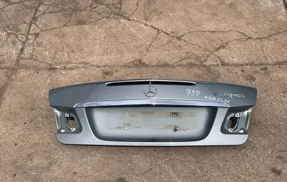 Mercedes-Benz E C207 W207 Tailgate/trunk/boot lid 