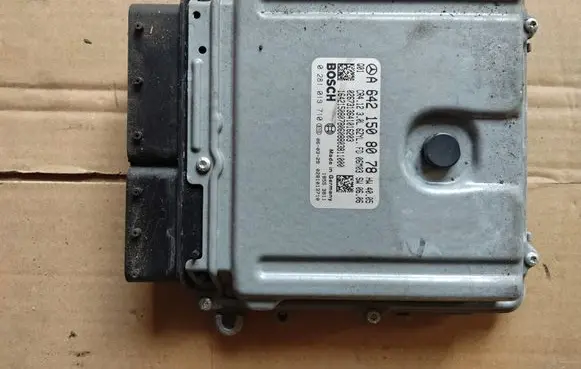 Mercedes-Benz CLK A209 C209 Engine control unit/module ECU A6421508078