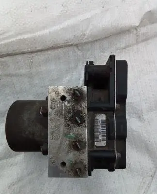 Toyota Verso ABS Pump 445400F030