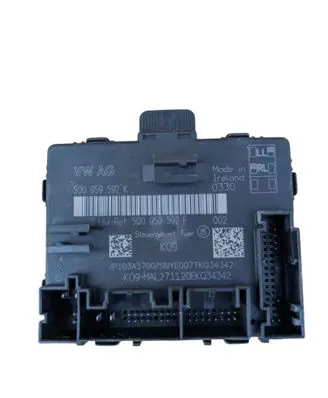 Volkswagen PASSAT B8 Door control unit/module 5Q0959592K