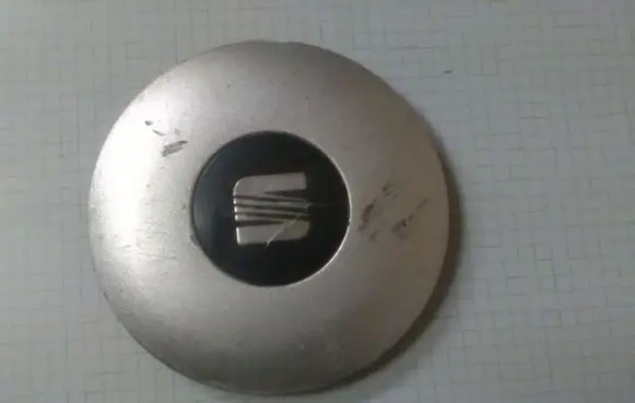 Seat Alhambra (Mk1) Original wheel cap 6K0601149D 063627