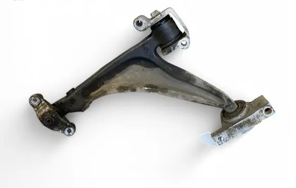 Volvo XC90 Front lower control arm/wishbone