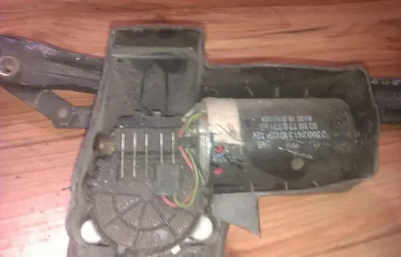 Ford Sierra Wiper motor 0390241310