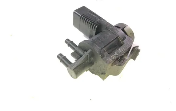 Audi A8 S8 D3 4E Turbo solenoid valve 1J0906283C