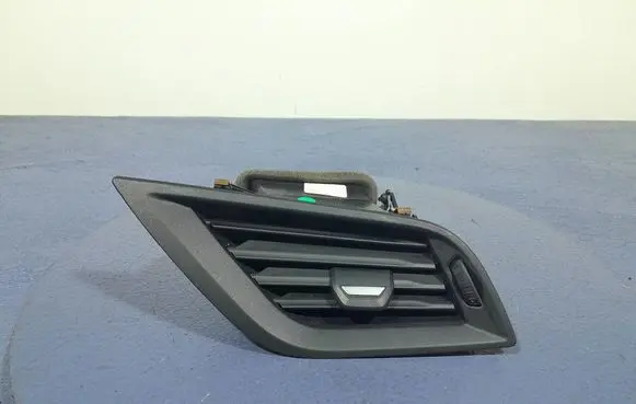 BMW M4 F82 F83 Dashboard side air vent grill/cover trim 6823189