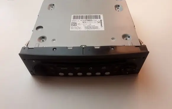 Peugeot Partner Radio/CD/DVD/GPS head unit 98137862XT00