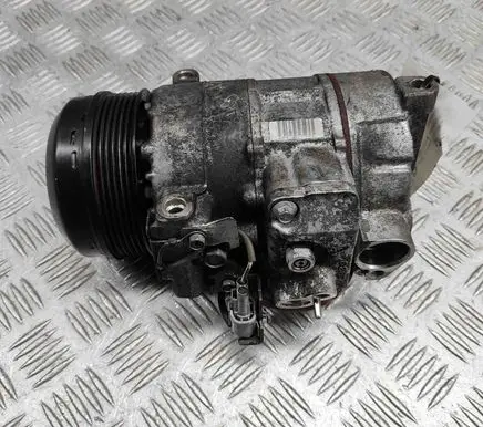 Mercedes-Benz C W205 Air conditioning (A/C) compressor (pump) A0008303902