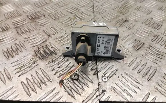 Volkswagen Golf IV ESP acceleration yaw rate sensor 1j1907637d
