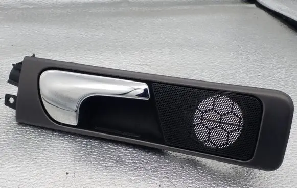 Audi A6 S6 C5 4B Front door interior handle 4B0839020
