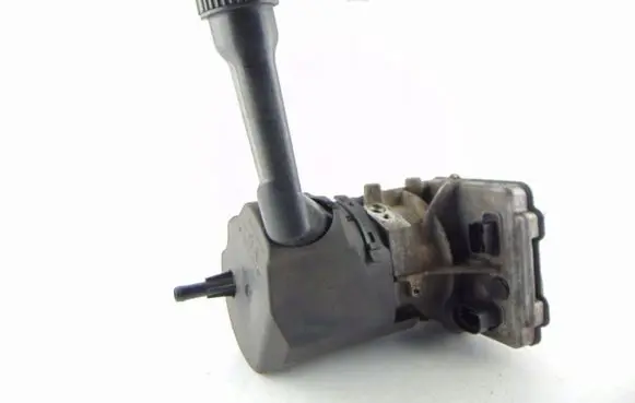 Peugeot 308 Power steering pump GEP58C 9684554780
