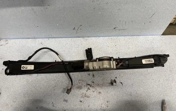 Chrysler Town u0026 Country V Sliding door latching motor 73124Q 04894992ADA 7212223145