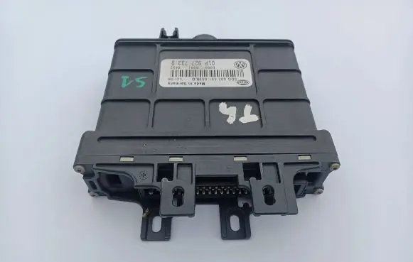 Volkswagen Transporter - Caravelle T4 Gearbox control unit/module 01P927733B 5DG00753105 00050001