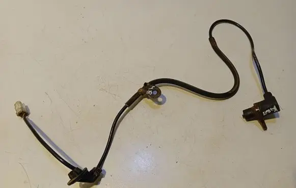 Toyota Yaris ABS rear brake sensor 895430D010