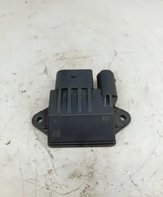 Chrysler 300 - 300C Glow plug pre-heat relay A6429005801 SW2212 0522140210