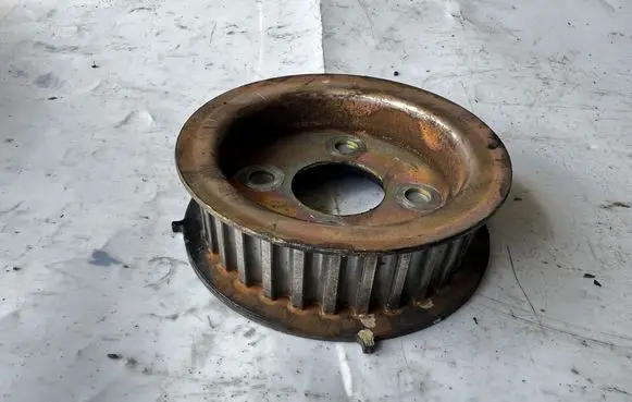 Toyota Land Cruiser (J120) Fuel pump gear (pulley)