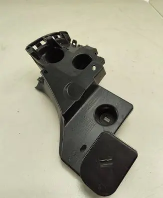 BMW 5 G60 G61 Rear bumper mounting bracket 5A0F8B2 21754011