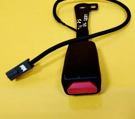 KIA Ceed Front seatbelt buckle 610081600B