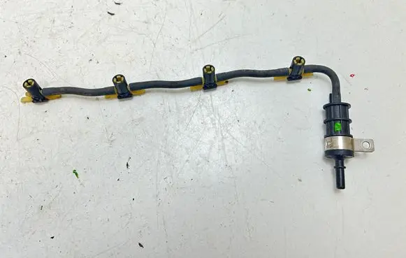 Fuel return line/hose