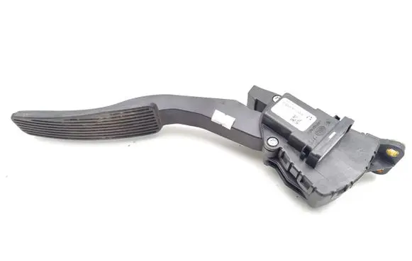 Chrysler 300 - 300C Accelerator throttle pedal 04593610AA 6PV93390020