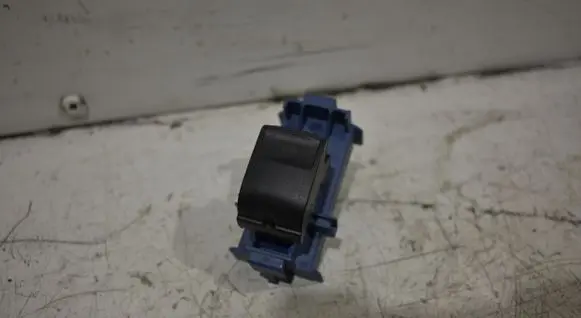 Toyota Verso Electric window control switch 848100F030