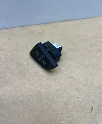 Audi A4 S4 B8 8K Central locking switch button 8K2962108A