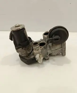 Volkswagen Golf VI EGR valve 11725507 0280751016 14091632795