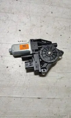 Jeep Cherokee Front door window regulator motor 931400104 CHNAB2C 1312199