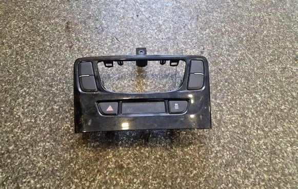 Buick Encore I Climate control/heater control trim 