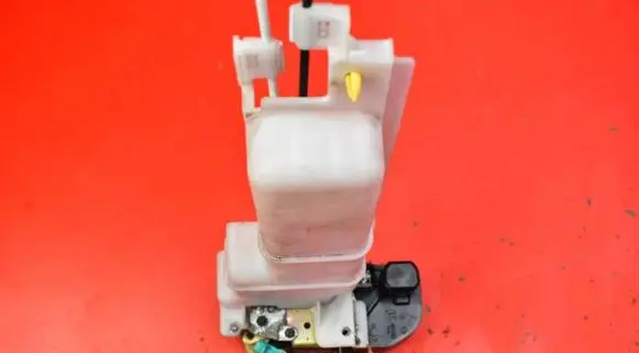 Chrysler Pacifica Rear door lock